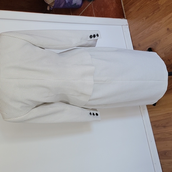 Sag Harbor Petite Suit - Picture 5 of 13